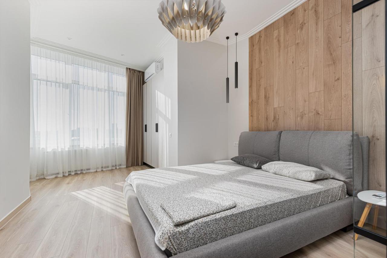 Sea Symphony Luxury 3-Bedrooms Apartment Odessa Esterno foto