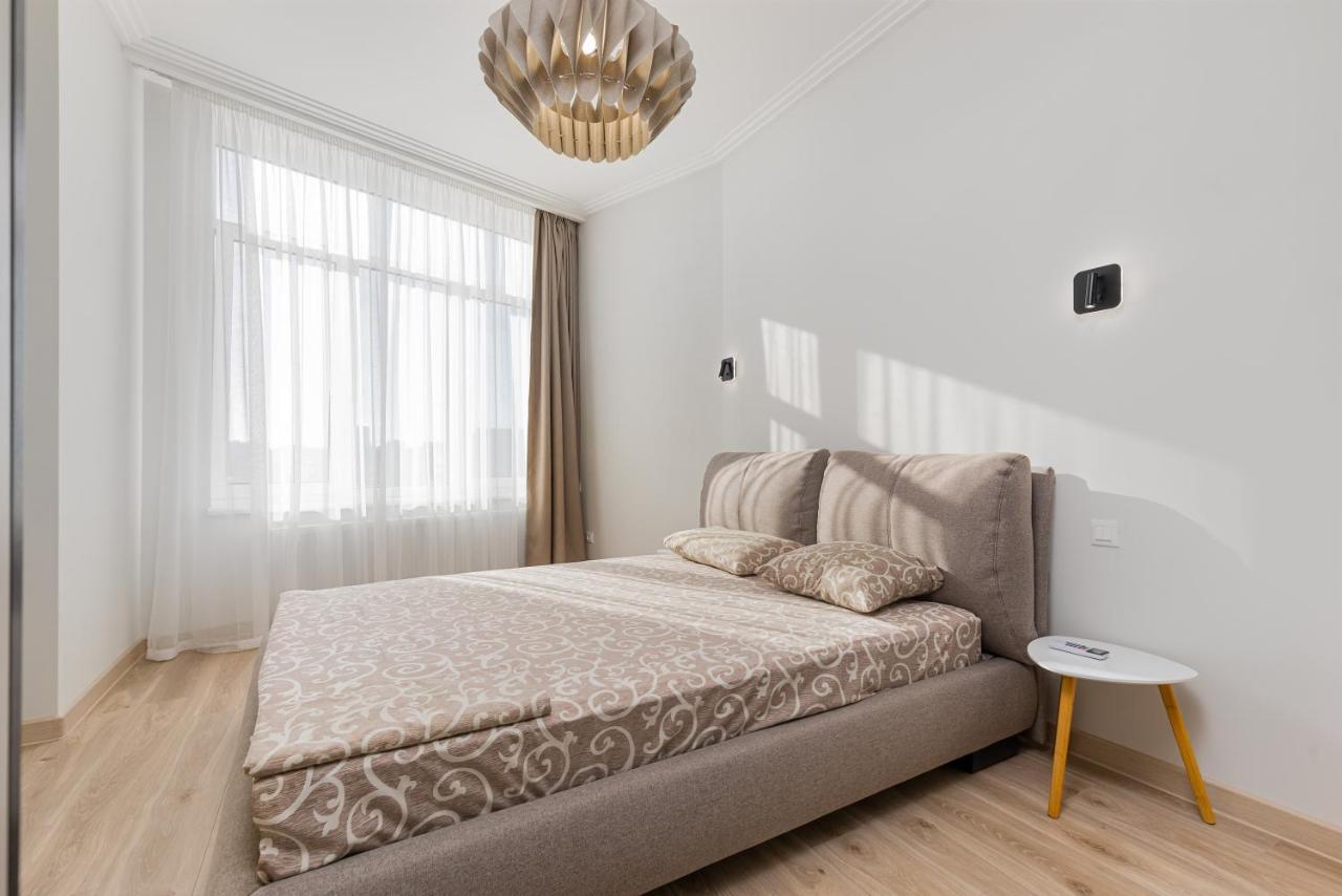 Sea Symphony Luxury 3-Bedrooms Apartment Odessa Esterno foto