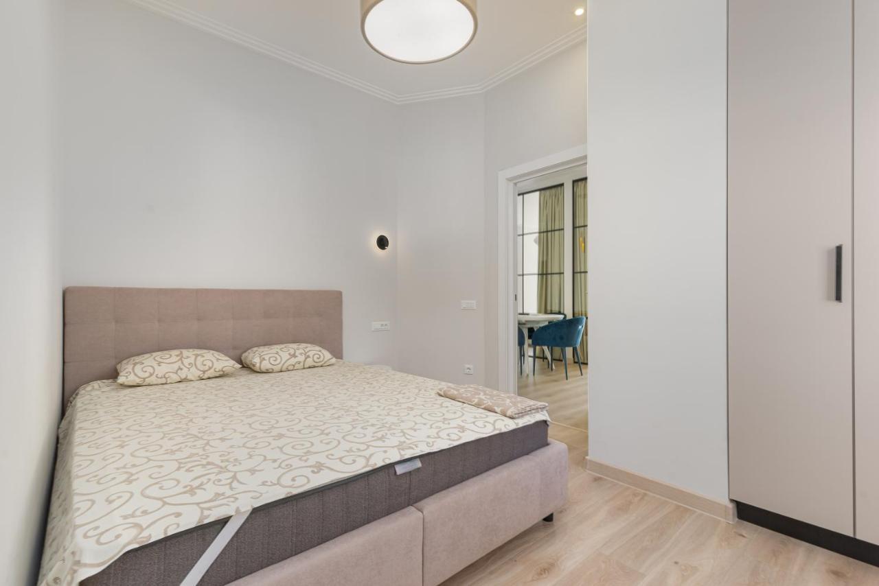 Sea Symphony Luxury 3-Bedrooms Apartment Odessa Esterno foto